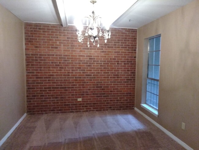 Photo - Village Green Townhouse for Lease!
