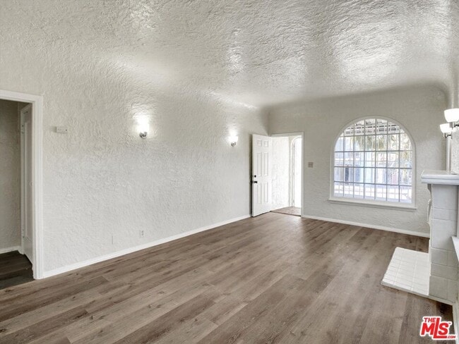 Photo - 4222 Hooper Ave.