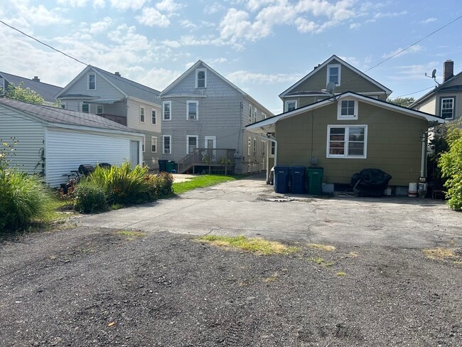 Photo - 473 Colvin Ave