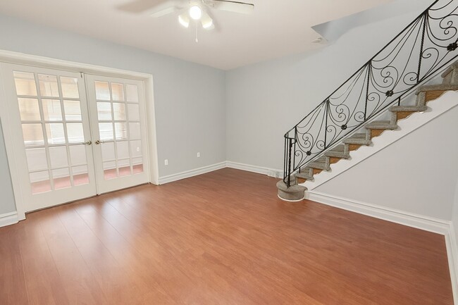 Photo - 2602 S 61st St