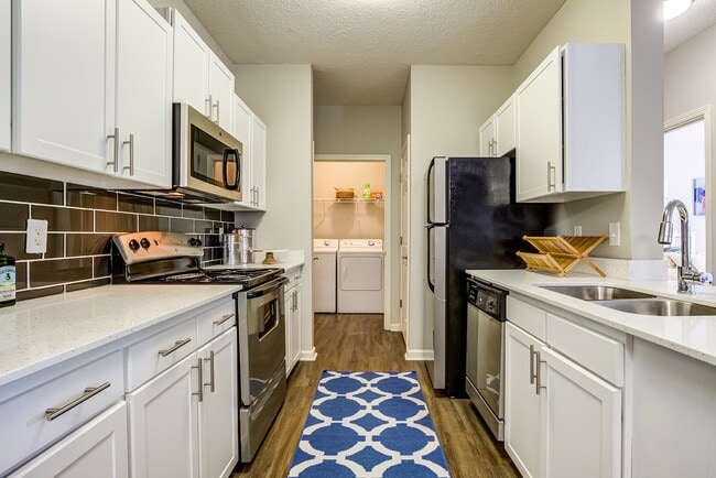 Photo - Avana Long Point