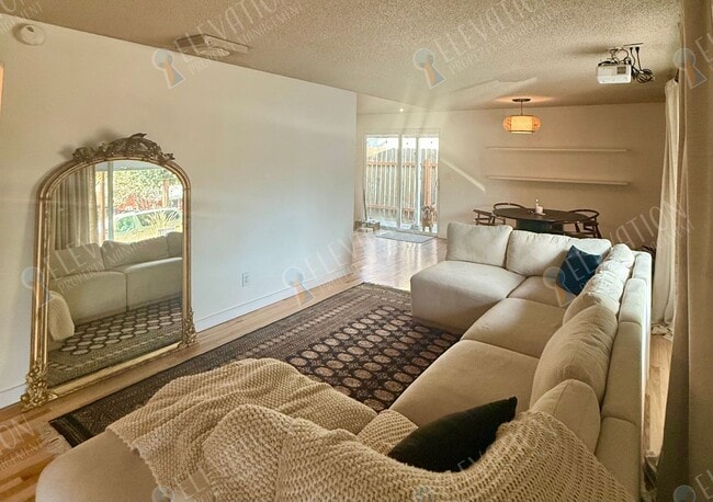 Photo - 112 SE McKinley Ave