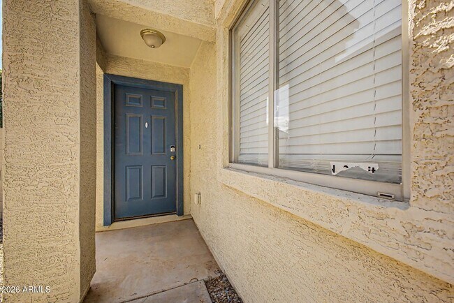 2159 W Pinkley Ave