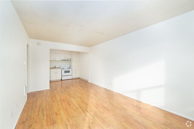 Building Photo - 1 bedroom available now!! Mid town! Unit #7 Rental
