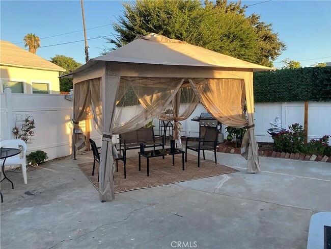 Photo - 5214 Golden Ave Unidad B