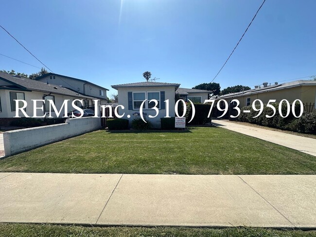 Building Photo - Fully Remodeled 3-Bedroom Home with 2-Car Garage & Private Yard
