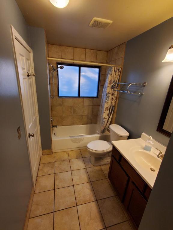 Photo - 357 Bloomfield Ln