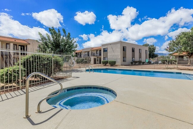 Falcon Court Apartments