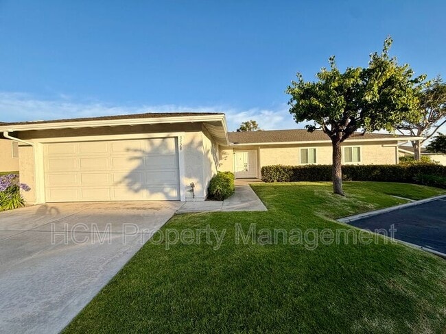 Building Photo - 3328 Paseo Halcon