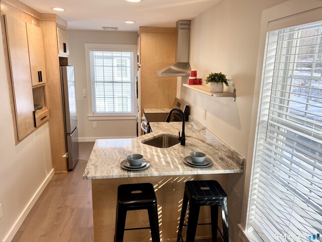 Photo - 179 Butternut St Unit 6