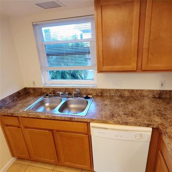 Photo - 2820 Dupont St S Unidad 201