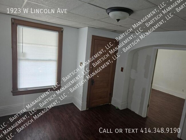 Photo - 1923 W Lincoln Ave