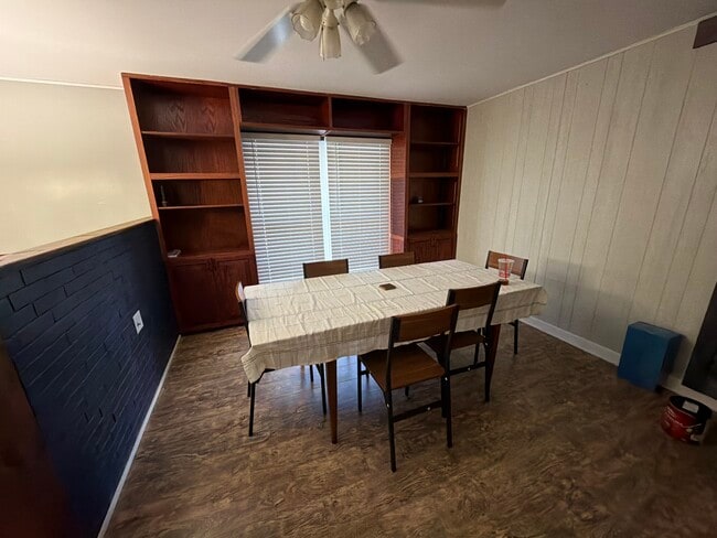 Photo - 904 Fairoaks Dr