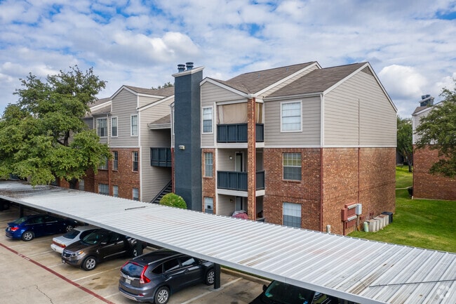 Building Photo - Wimbledon Oaks Rental