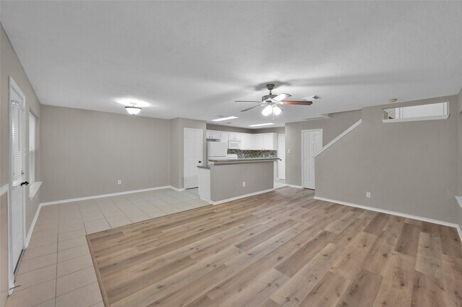 Photo - 147 Anise Tree Pl
