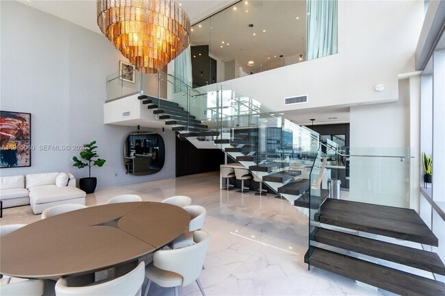 Photo - 851 NE 1st Ave Unit 4611