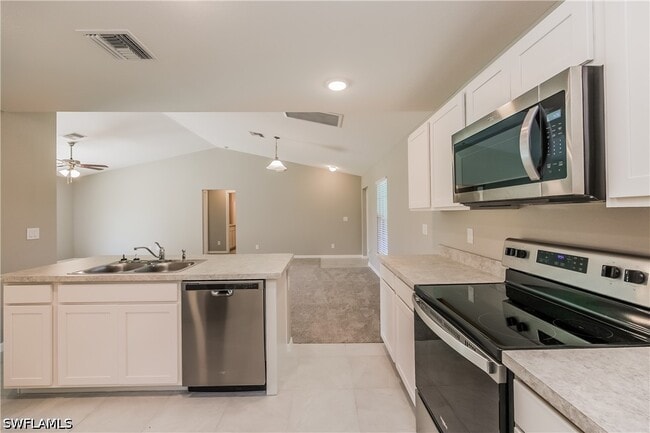 Photo - 2819 37th St SW