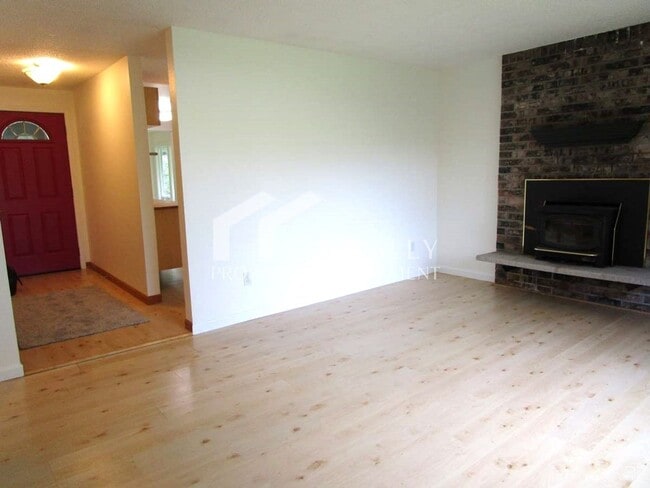 Photo - Lovely 3 Bedroom 1 Bath Home in Gig Harbor