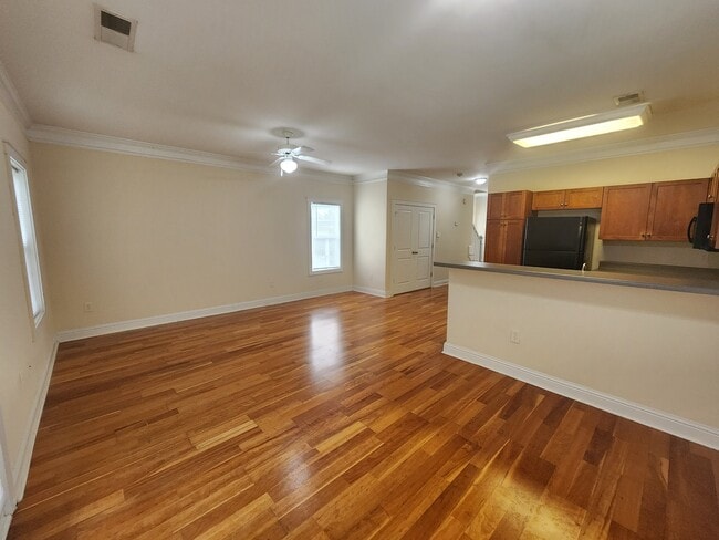2110 Lakeside Dr Unit 1