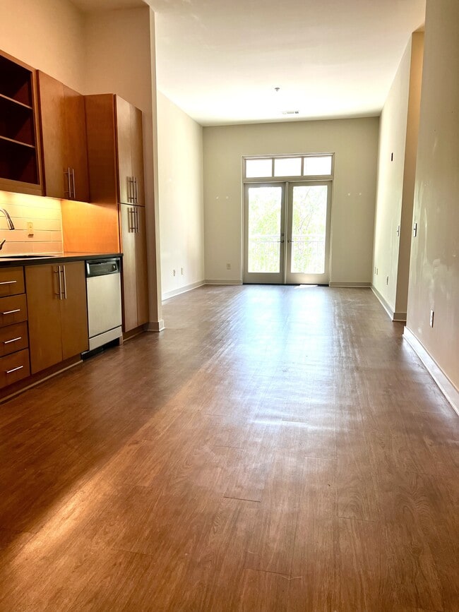 Building Photo - 601 Sylvan Hts Wy Rental