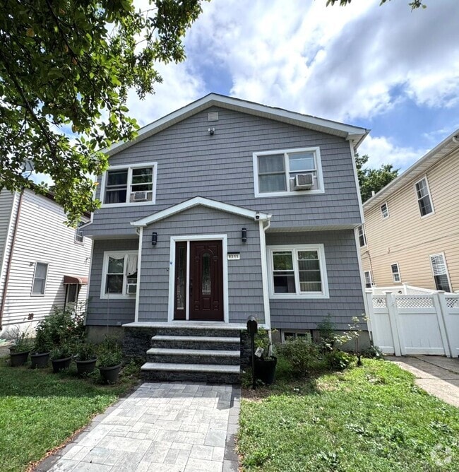 Building Photo - 83-15 243rd St Unit 1 Rental