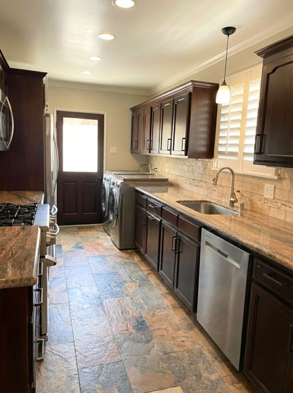 Photo - 2737 N Kenneth Rd