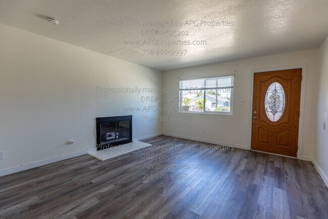 Photo - 519 N Daisy Ave