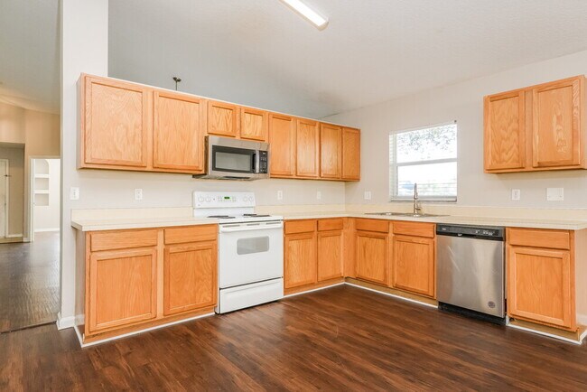 Photo - 3048 Merlot Way