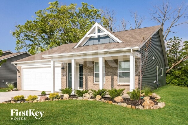 Photo - 663 Van Buren St