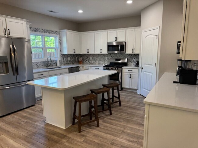 Photo - Beautiful 4 Bedroom Home In Oyster Landing- Fenced in Backyard and Community Pool- Available begi...