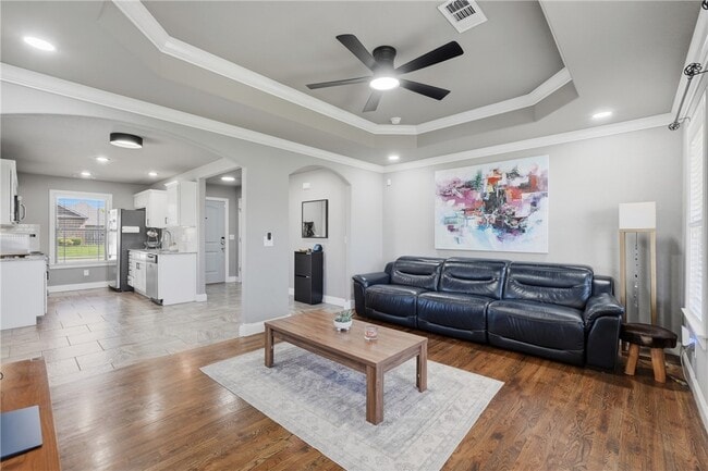 Photo - 3807 S W Capstone Ave