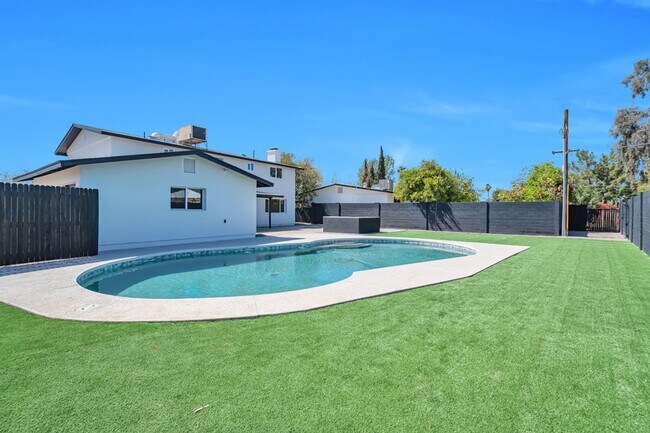 Photo - Huge 2 Story Home in Prime ASU neighborhood