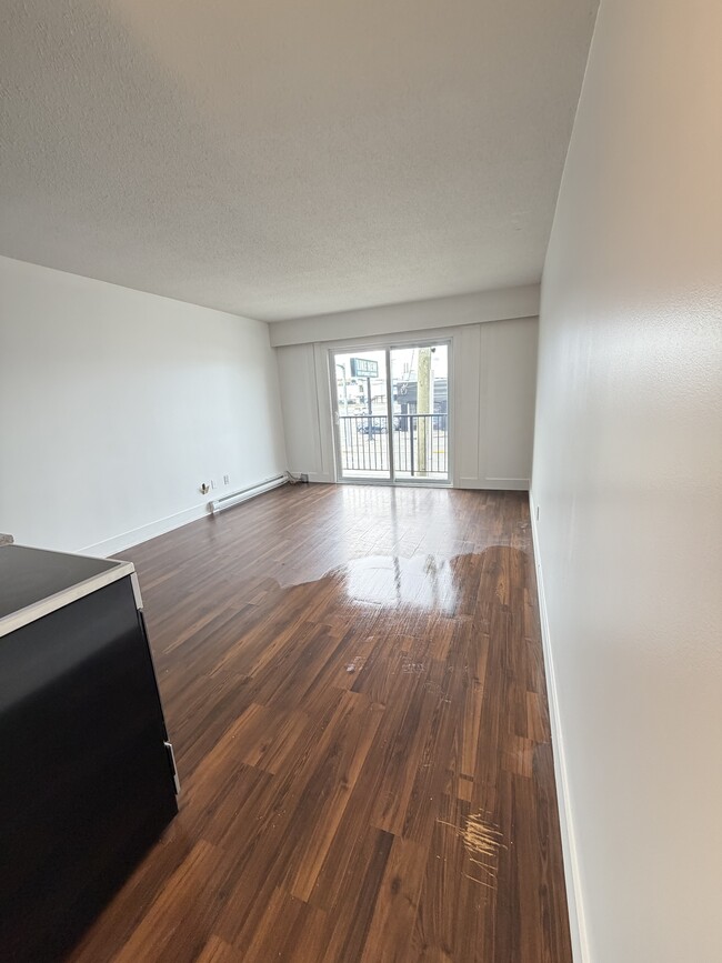 Photo - 1500 Dogwood St