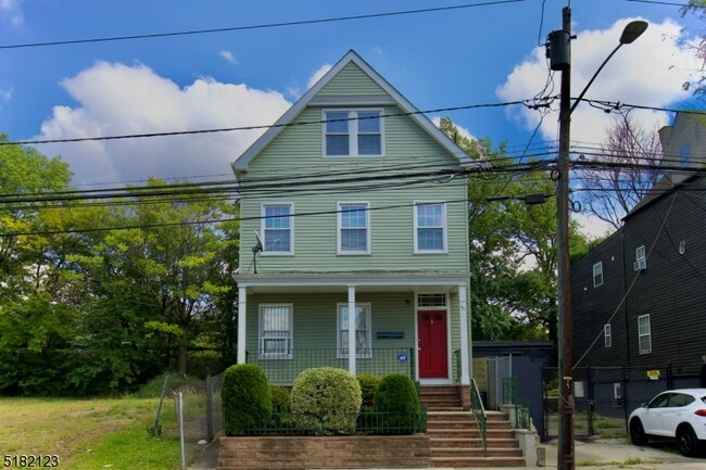 Photo - 86 S Devine St Apartment