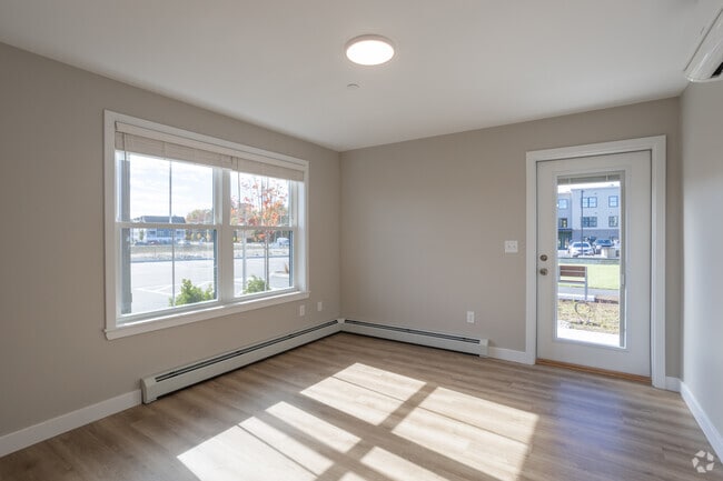 Kennebego - 543SF - Living Room
