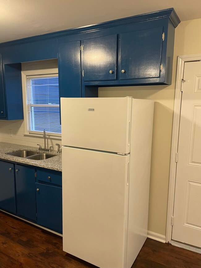 Photo - 224 Bridgefield Pl Unit Apt B