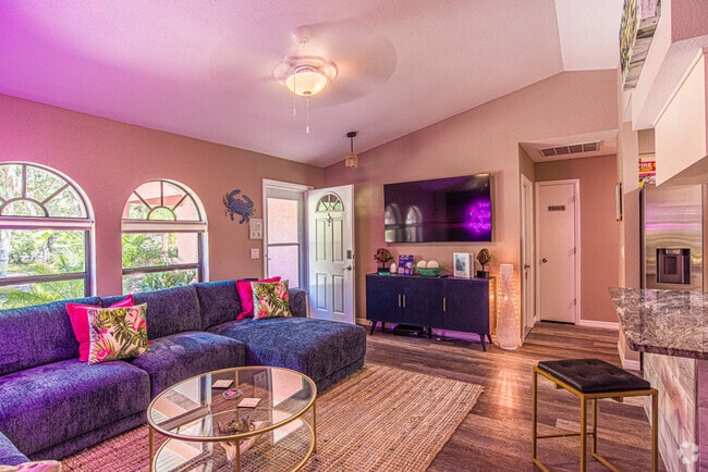 Building Photo - 5280 S Elm Ave Unit ID1049726P Rental