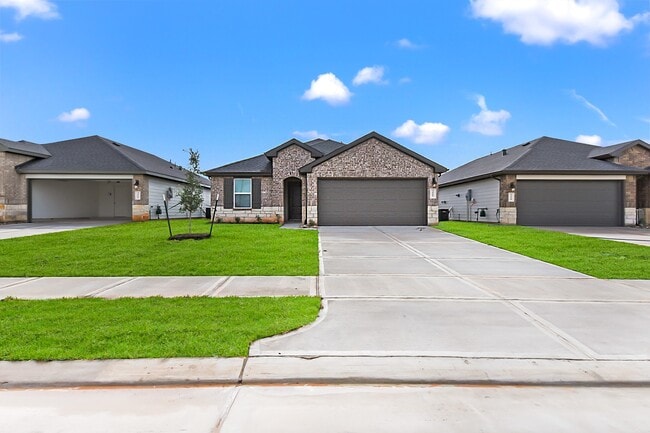 Photo - 3515 Turnpike Dr