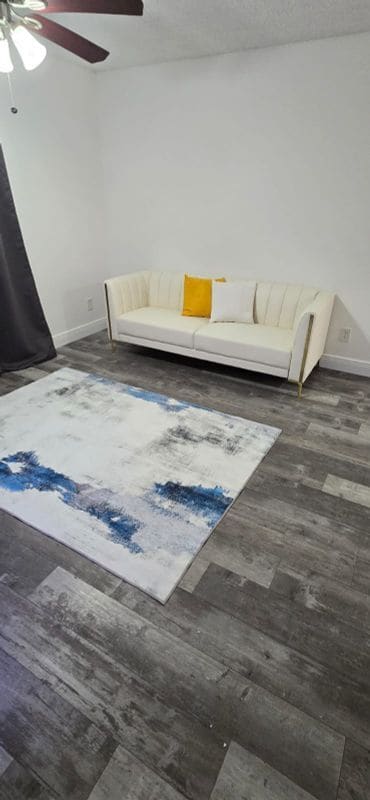 Photo - 530 S Park Rd