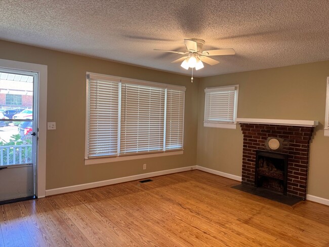 Photo - 3 Bed, 1 Bath Newly Renovated Home in Asheboro!