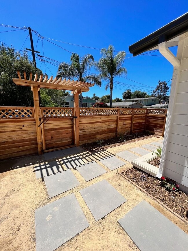 Building Photo - Mulberry Avenue Unit 612 Mulberry Avenue