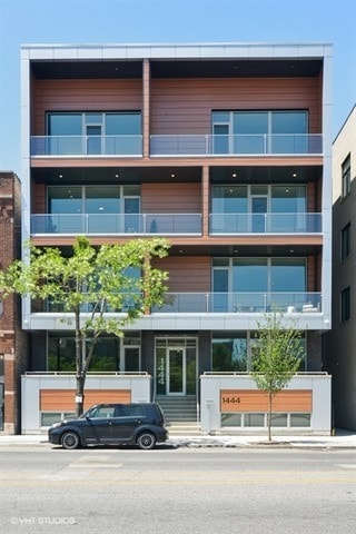 Building Photo - 1444 N Western Ave Rental