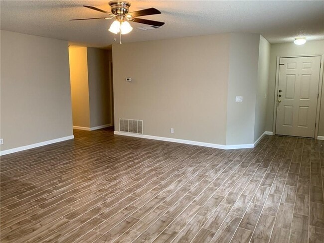 Photo - 9617 Copper Creek Dr