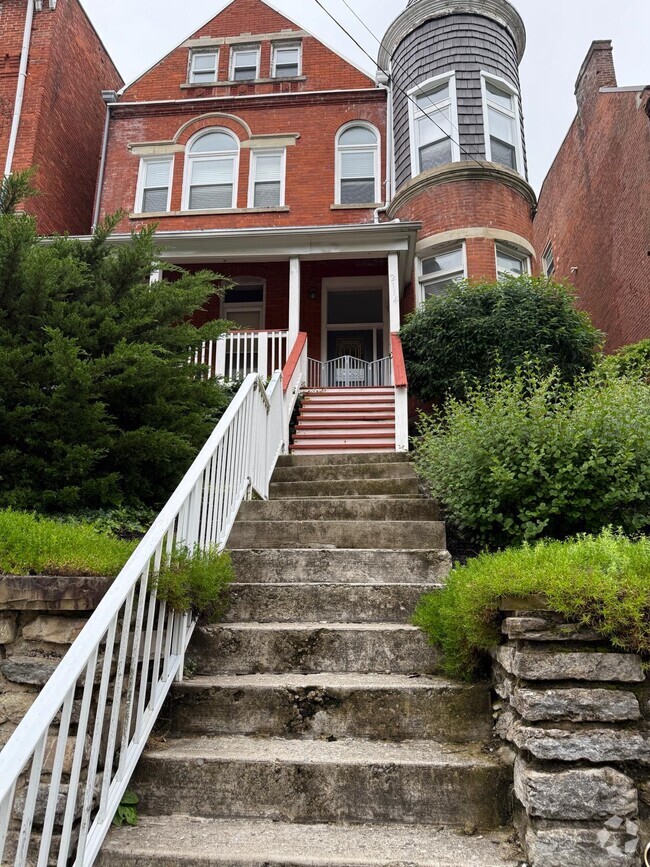 Building Photo - 2114 Fulton Ave Unit 3 Rental