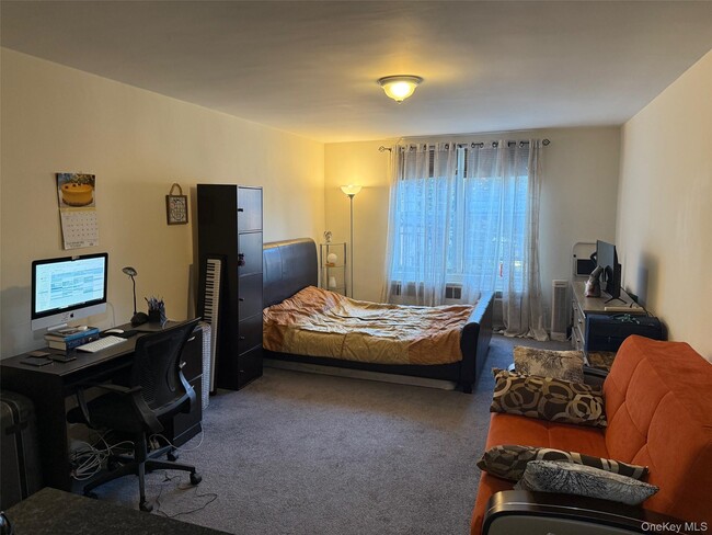 Photo - 30-44-44 29th St