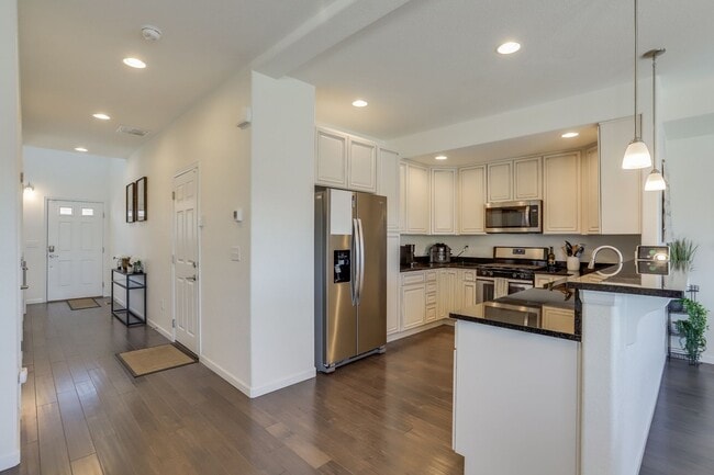Photo - 3 bed 2.5 bath Townhome in Northwest Denver