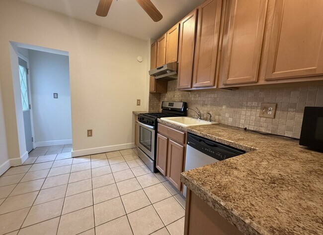 Photo - 2214 Memphis St