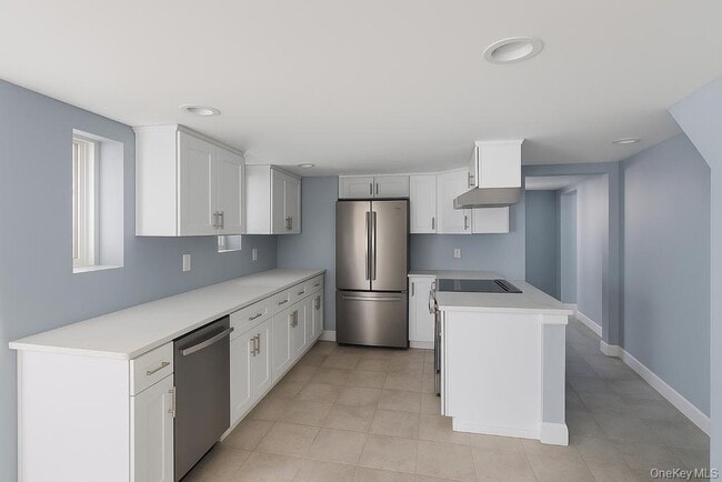 Building Photo - 26 Thomas Pl Rental
