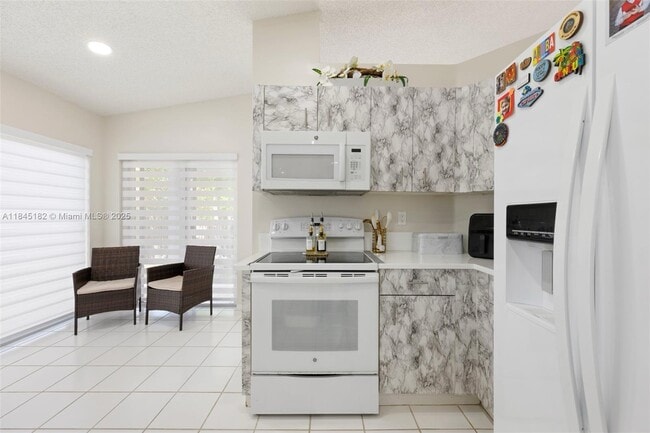 Building Photo - 12340 SW 144th Ter Rental