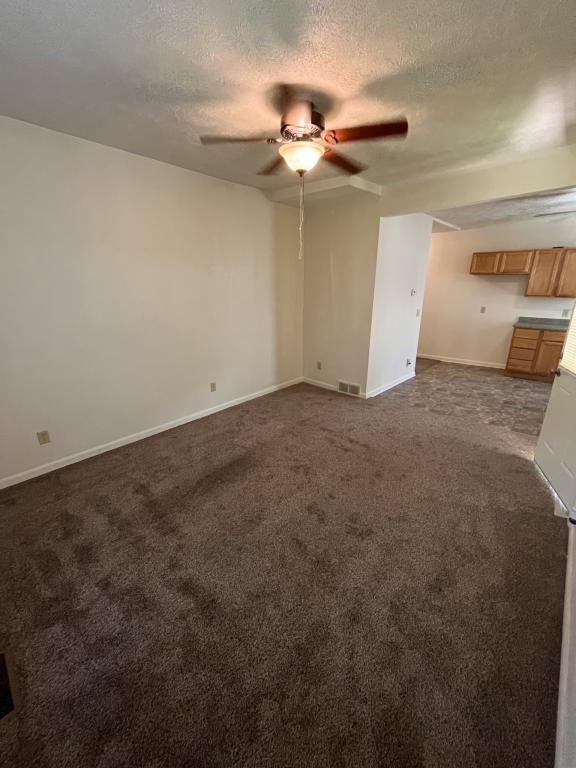 Building Photo - 620 W Cottonwood St